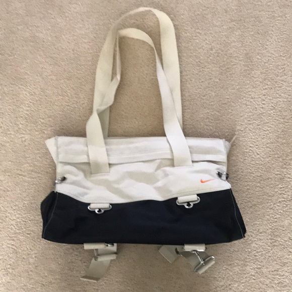 Nike Handbags - Nike yoga bag